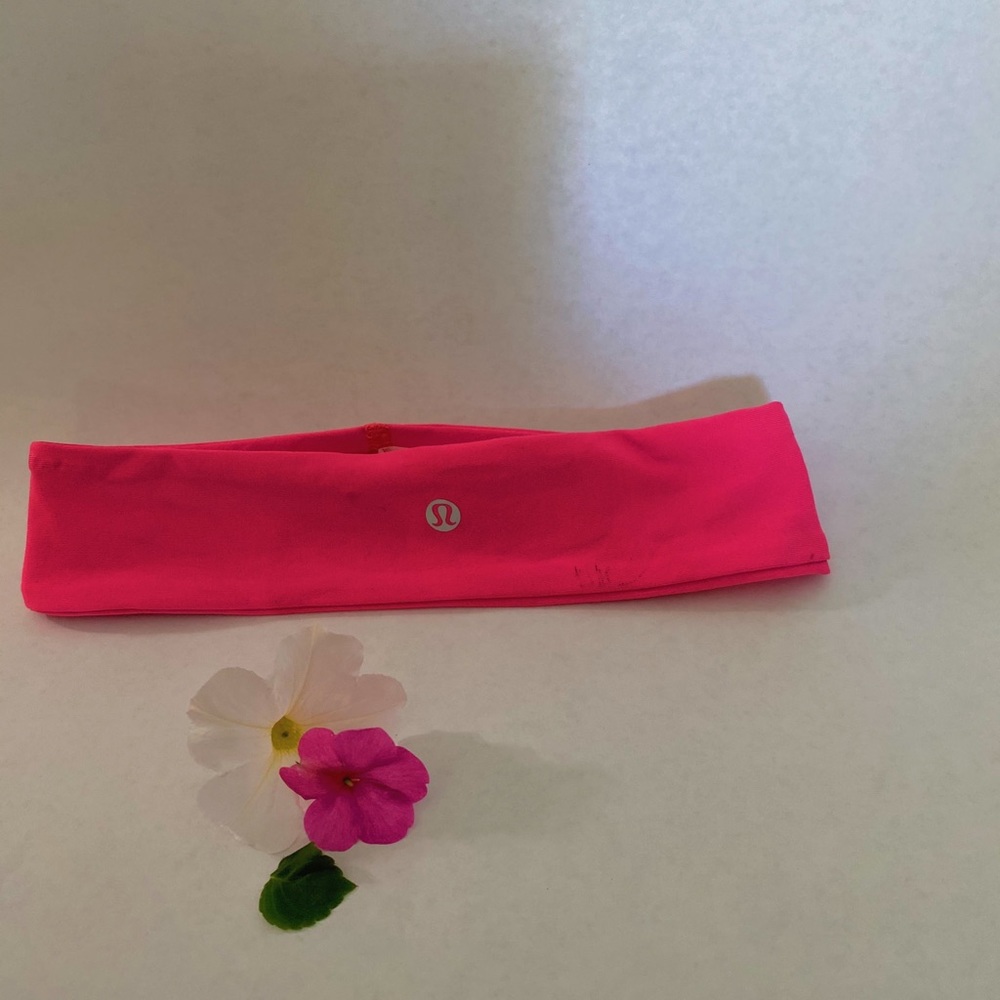 Hot pink lulu lemon workout headband